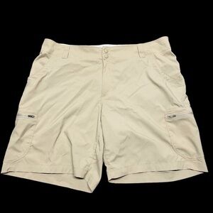 L.L. Bean Women’s Tan 18 Reg Vista Trekking Mid-Rise Stretch Shorts in EUC